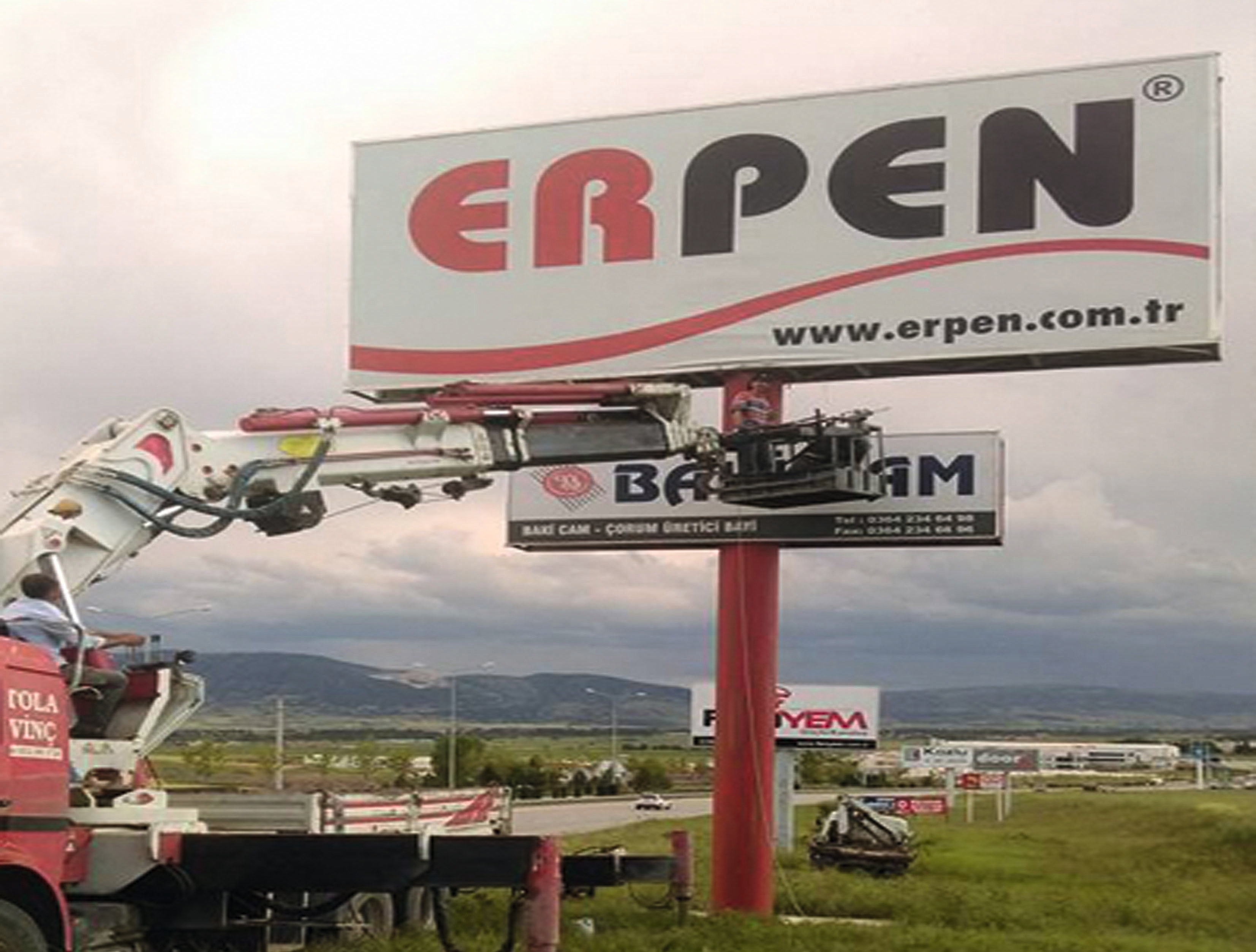 Ankara Yol Kenari Tabelasi