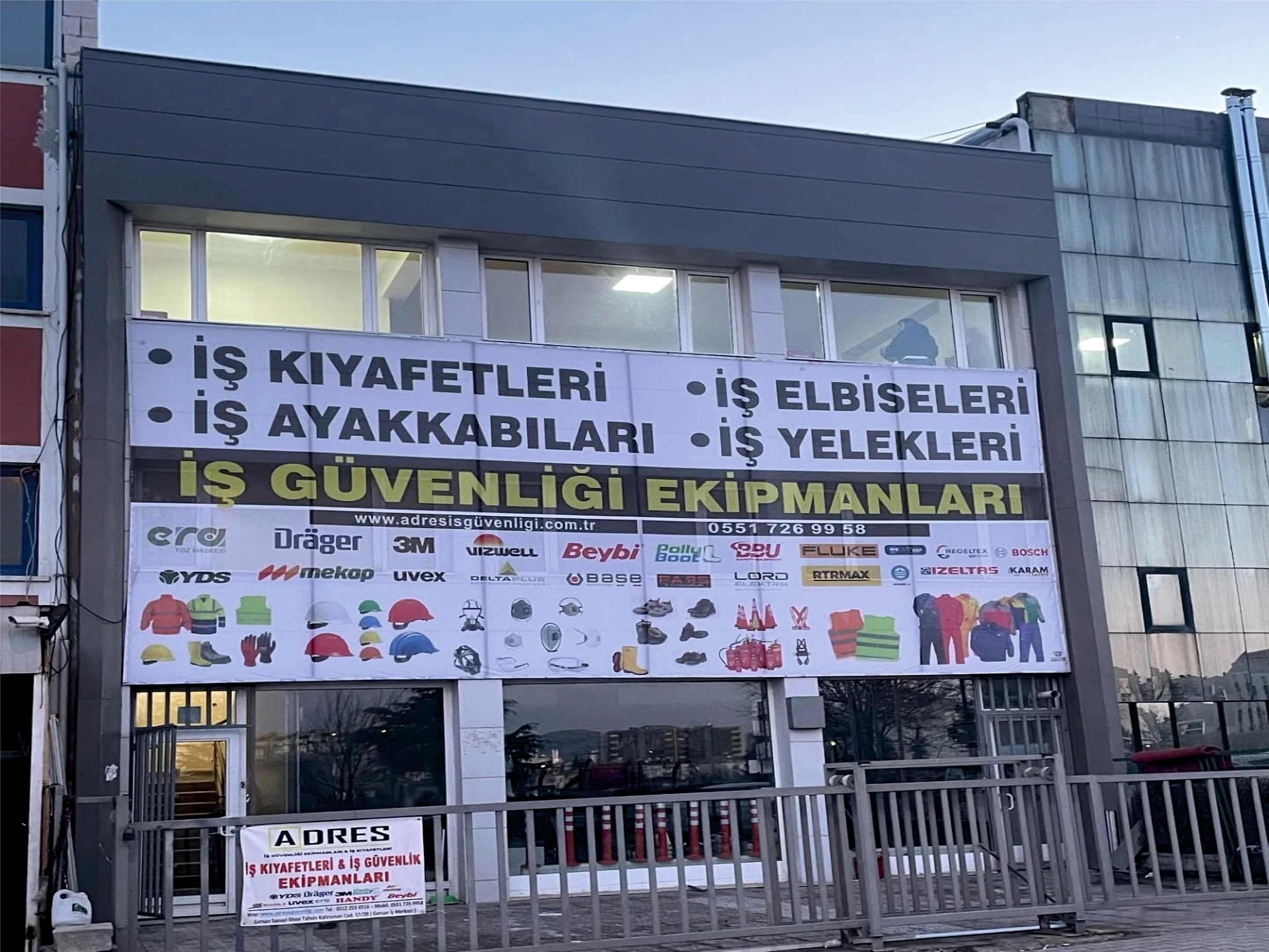 is güvenligi giyim firmasi cephe kaplama
